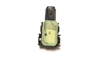 Mazda CX-3 (2015–2026) PDC-Sensor vorne GMC867UC1 - 2