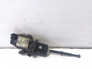 Volkswagen Passat B6 (2005–2010) Clutch slave cylinder 6284000048 - 4