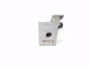 BMW 2 SERIES F45 (2014–2026) Front door lower hinge 7246068 - 2