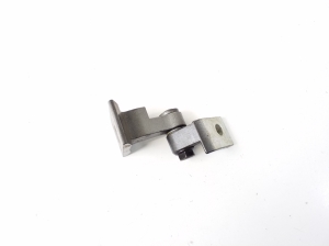Esiukse alumine hing - 7246068