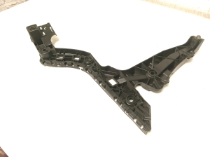 Volkswagen Golf VIII (2019–2026) Rear bumper bracket 5H9807394F - 4