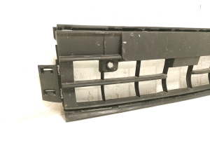Volkswagen Golf VIII (2019–2026) Front bumper lower grille 5H0853677AH - 3