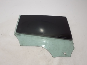 Rear side door glass - A2907350200