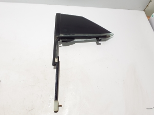   Rear door quarter glass  - A2907350300 