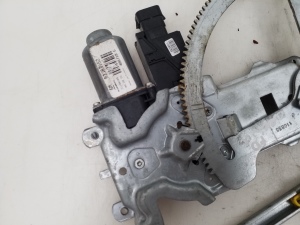 Opel Meriva (2003–2010) Esiukse aknatõstuk ja selle osad 93362662 - 3