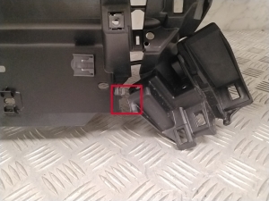 Mazda CX-5 (2017–2026) Salona panelis (torpēda) KB7W60381 - 4
