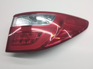 Hyundai Santa Fe (2012–2018) Hintere Eckleuchte und ihre Teile 92402B8130 - 2