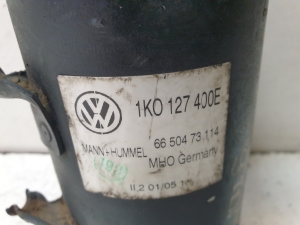 AUDI A3 8P (2003–2012) Kraftstofffiltergehäuse 1K0127400E - 3