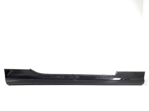 Exterior sill trim - A2306900440