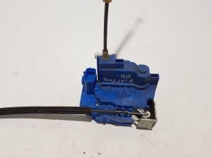 FIAT 500L (2012–2018) Rear side door lock 51884141 - 2