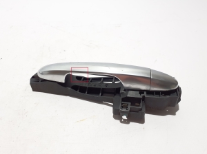 FIAT 500L (2012–2018) Front door external opening handle and its details - 4