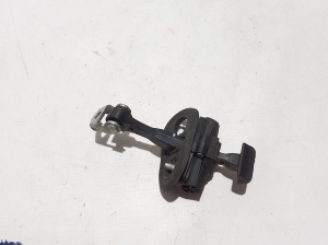 Rear side door opening limiter - 51883509