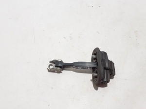 Rear side door opening limiter - 51883509