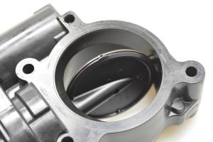 Volkswagen Passat B7 (2010–2014) Drosselklappe 03C128063B - 5