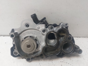 AUDI A4 B9 (2015–2026) Water pump 04E121042L - 4