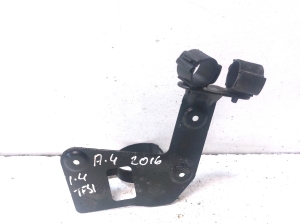 AUDI A4 B9 (2015–2026) Sonstiges Teil unter der Motorhaube 8W0145896C - 2