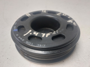 AUDI A4 B9 (2015–2026) Poulie de vilebrequin 04C105243D - 4