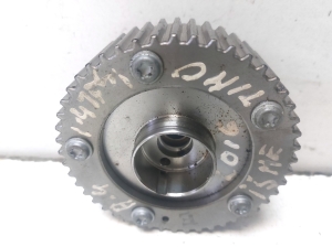 AUDI A4 B9 (2015–2026) Pulley on camshaft 04E109153 - 3