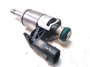 Injecteur de carburant - 04E133036A