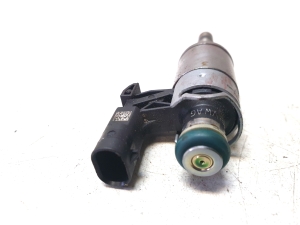 AUDI A4 B9 (2015–2026) Injecteur de carburant 04E133036A - 4