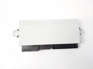 Rear side door control unit - 6958449