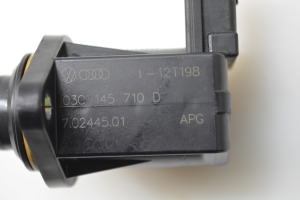 Volkswagen Golf VI (2008–2013) Sonstiges Ventil 03C145710D - 3