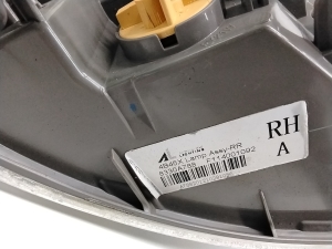 Mitsubishi Outlander (2012–2021) Hintere Eckleuchte und ihre Teile 8330A788 - 5
