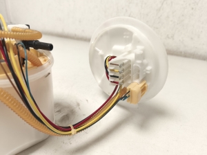 BMW 3 SERIES G20 (2018–2026) Kütusepump paagis 7473449 - 4