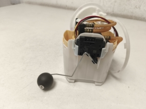 BMW 3 SERIES G20 (2018–2026) Kütusepump paagis 7473449 - 5