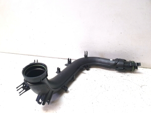 AUDI A4 B9 (2015–2026) Intercooler hose 04E145673J - 4