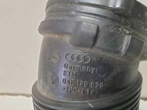 AUDI A4 B9 (2015–2026) Schlauch 04E129629 - 5