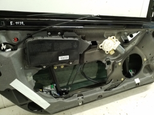 Mercedes Benz SL-Class 230 (2001–2012) Priekšējās durvis un to detaļas - 5