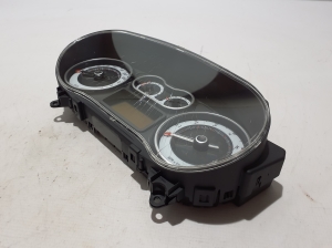 FIAT 500L (2012–2018) Instrument cluster 51953200 - 4