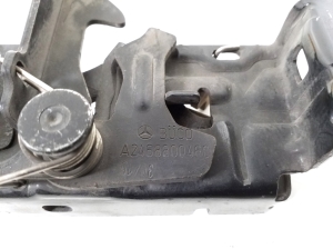 Mercedes Benz A-Class 176 (2012–2018) Hood latch A2468800460 - 3