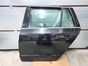 Skoda Superb (2008–2015) Rear side doors and their parts - 7