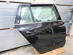 Skoda Superb (2008–2015) Rear side doors and their parts - 10