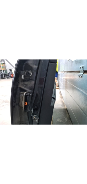 Skoda Superb (2008–2015) Rear side doors and their parts - 3