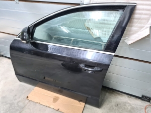 Skoda Superb (2008–2015) Front door and its parts - 5