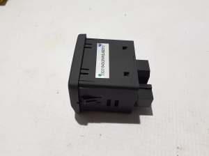 FIAT 500L (2012–2018) USB-Anschluss 33001843 - 4