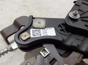 FIAT 500L (2012–2018) Parking brake lever 735586197 - 5