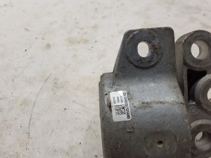 FIAT 500L (2012–2018) Engine mount 55703651 - 3