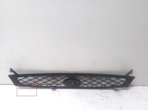 Ford Focus (1998–2005) Front grille 2M518200A6W - 6