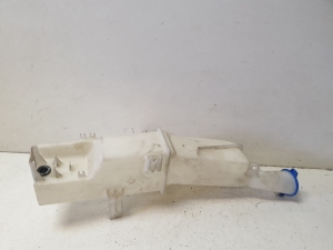 Kia Sportage (2016–2021) Front washer fluid reservoir 98610F1800 - 5