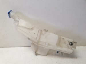 Kia Sportage (2016–2021) Front washer fluid reservoir 98610F1800 - 7