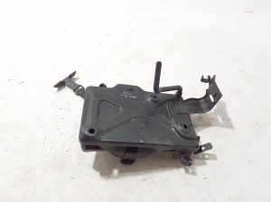 FIAT 500L (2012–2018) Batteriehalter 51889436 - 2