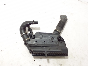 FIAT 500L (2012–2018) Luftfiltergehäuse 51921580 - 5