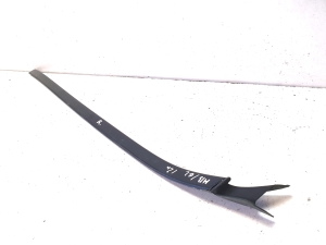 Mercedes Benz GL-Class 166 (2012–2015) Zierleiste A-Säule außen A1666901280 - 3