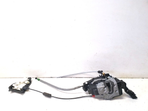 Mercedes Benz GL-Class 166 (2012–2015) Front door lock A2227200835 - 3