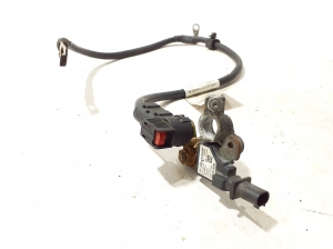 FIAT 500L (2012–2018) Miinusjuhtme klemm 51884418 - 3