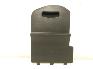 Cache de l’habillage latéral intérieur du coffre - DH3J68850